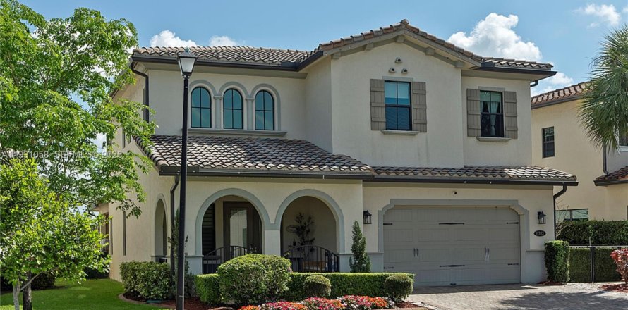 Casa en Pembroke Pines, Florida 4 dormitorios, 223.06 m2 № 2064392