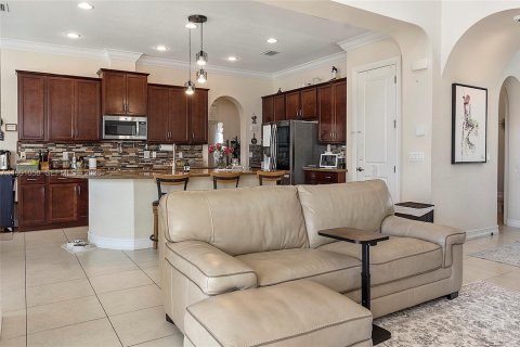 Casa en venta en Pembroke Pines, Florida, 4 dormitorios, 223.06 m2 № 2064392 - foto 16