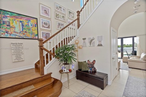 Casa en venta en Pembroke Pines, Florida, 4 dormitorios, 223.06 m2 № 2064392 - foto 3