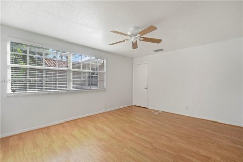 Touwnhouse à vendre à Cooper City, Floride: 3 chambres, 154.78 m2 № 1502142 - photo 10