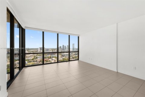 Condominio en alquiler en Miami, Florida, 2 dormitorios, 94.57 m2 № 1951948 - foto 7