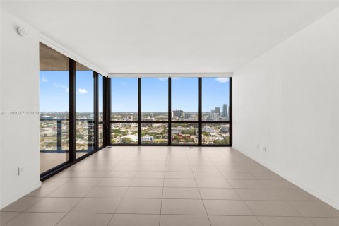 Condominio en alquiler en Miami, Florida, 2 dormitorios, 94.57 m2 № 1951948 - foto 6