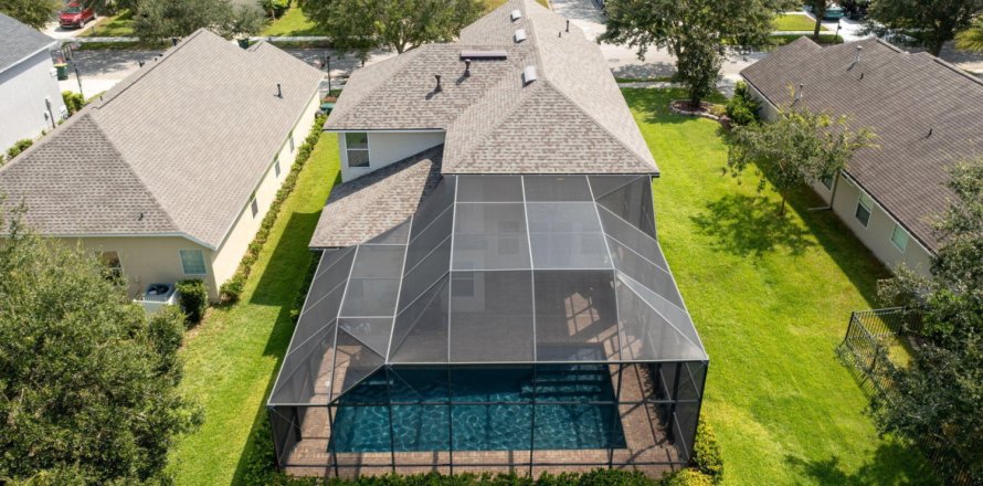 House in Jacksonville, Florida 4 bedrooms, 239.59 sq.m. № 770060