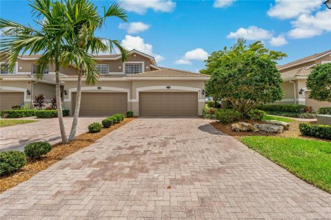 Condo à Bradenton, Floride, 3 chambres  № 2127514