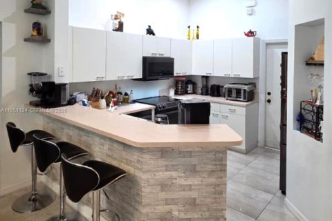 Купить виллу или дом в Уэстон, Флорида 3 спальни, 131.92м2, № 2008535 - фото 12