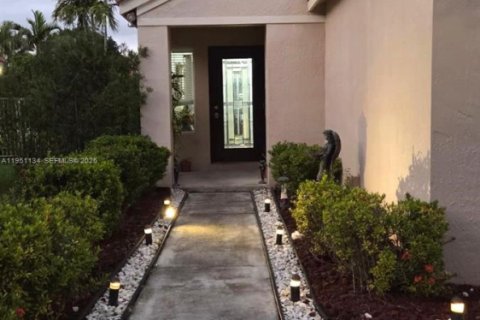 Купить виллу или дом в Уэстон, Флорида 3 спальни, 131.92м2, № 2008535 - фото 4