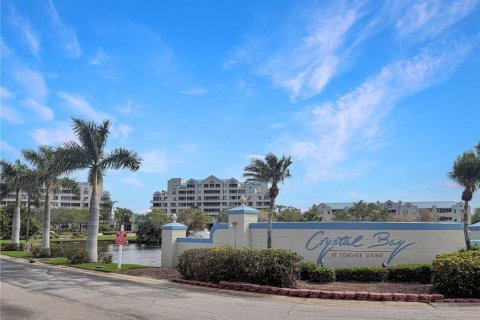 Condo in Clearwater, Florida, 2 bedrooms  № 2132047