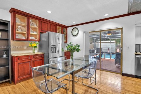 Casa en venta en Hollywood, Florida, 4 dormitorios № 2186339 - foto 20