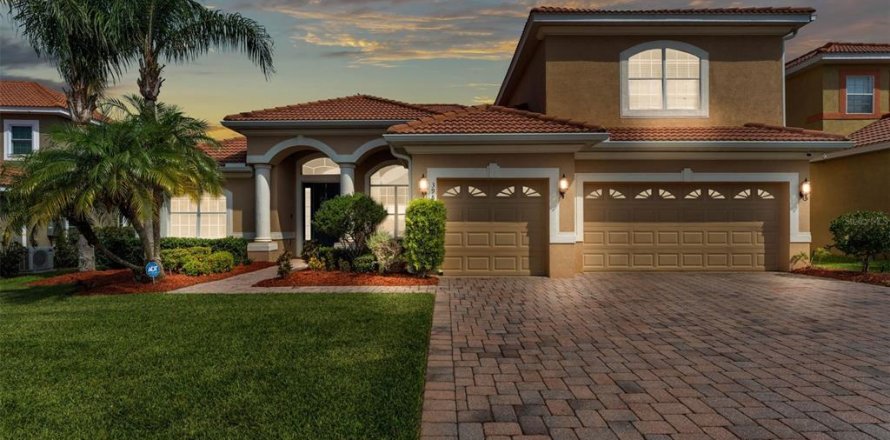 House in Lakeland, Florida 4 bedrooms, 274.9 sq.m. № 1759478