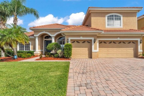 House in Lakeland, Florida 4 bedrooms, 274.9 sq.m. № 1759478 - photo 2