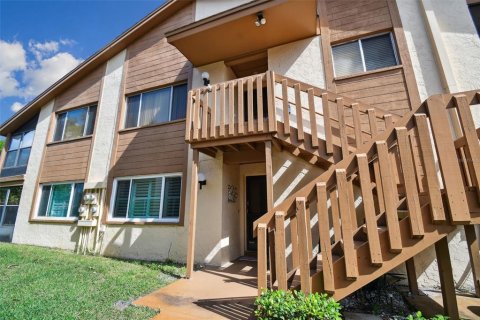 Condominio en New Port Richey, Florida, 2 dormitorios № 2147797