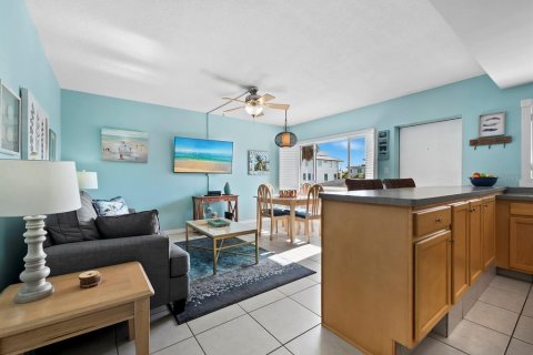 Condo in Sarasota, Florida, 1 bedroom № 2408702 - photo 4