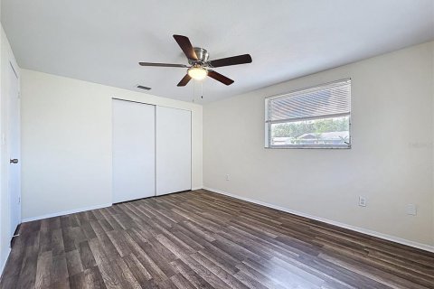 House in Port Richey, Florida 3 bedrooms, 118.36 sq.m. № 1856609 - photo 19