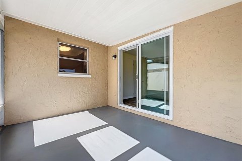 House in Port Richey, Florida 3 bedrooms, 118.36 sq.m. № 1856609 - photo 22