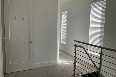 Copropriété à vendre à Doral, Floride: 3 chambres, 156.91 m2 № 1970590 - photo 9