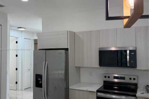 Casa en venta en Punta Gorda, Florida, 3 dormitorios, 126.35 m2 № 1942918 - foto 12