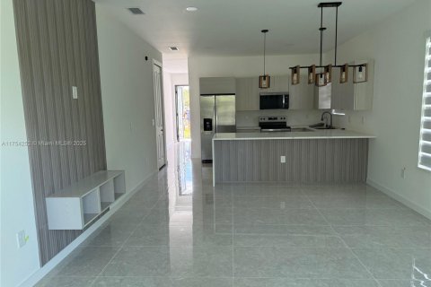 Casa en venta en Punta Gorda, Florida, 3 dormitorios, 126.35 m2 № 1942918 - foto 25