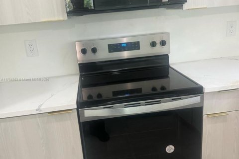 Casa en venta en Punta Gorda, Florida, 3 dormitorios, 126.35 m2 № 1942918 - foto 11