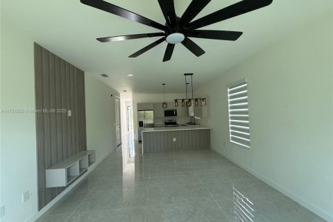 Casa en venta en Punta Gorda, Florida, 3 dormitorios, 126.35 m2 № 1942918 - foto 27