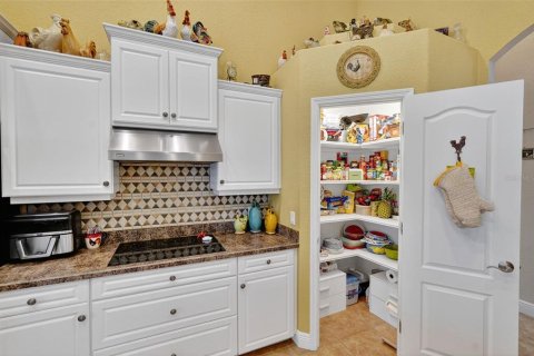 Купить виллу или дом в Лейкленд, Флорида 6 комнат, 194.35м2, № 1918300 - фото 21