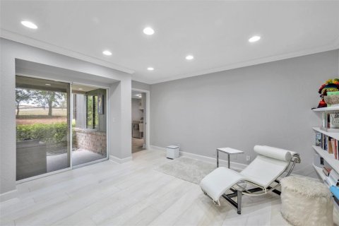 Condo in Palm Harbor, Florida, 2 bedrooms № 2147594 - photo 26