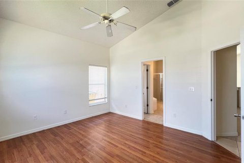 Villa ou maison à louer à Clermont, Floride: 4 chambres, 182.92 m2 № 2157110 - photo 11