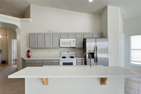 Villa ou maison à louer à Clermont, Floride: 4 chambres, 182.92 m2 № 2157110 - photo 16
