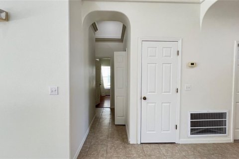 Villa ou maison à louer à Clermont, Floride: 4 chambres, 182.92 m2 № 2157110 - photo 18