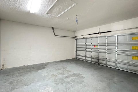 Villa ou maison à louer à Clermont, Floride: 4 chambres, 182.92 m2 № 2157110 - photo 13