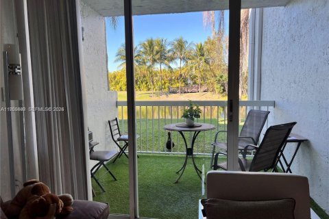 Condominio en alquiler en Doral, Florida, 2 dormitorios, 102.66 m2 № 2053180 - foto 10