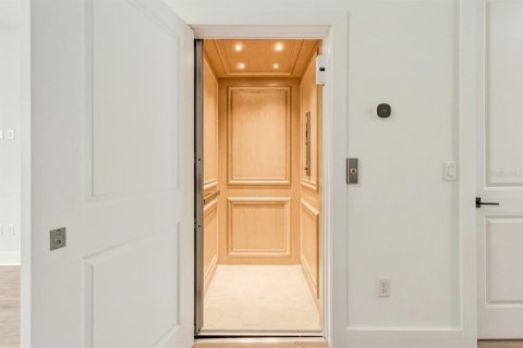 Купить таунхаус в Семинол, Флорида 6 комнат, 220.55м2, № 2093219 - фото 13