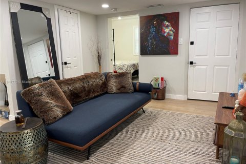 Снять в аренду коммерческую недвижимость в Катлер-Бей, Флорида 1 спальня, № 1957980 - фото 22