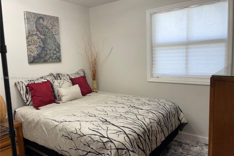 Снять в аренду коммерческую недвижимость в Катлер-Бей, Флорида 1 спальня, № 1957980 - фото 6