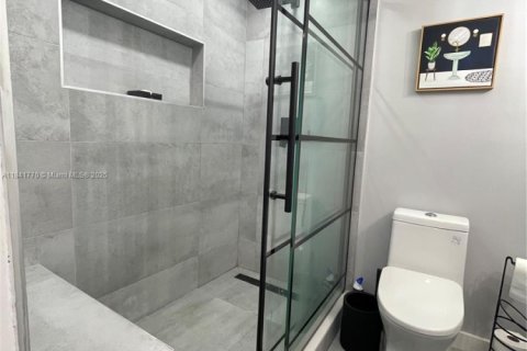 Снять в аренду коммерческую недвижимость в Катлер-Бей, Флорида 1 спальня, № 1957980 - фото 15