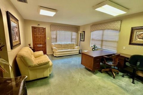 Commercial property in Orlando, Florida 160.07 sq.m. № 2097675 - photo 4
