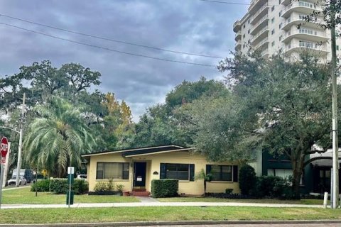 Commercial property in Orlando, Florida 160.07 sq.m. № 2097675