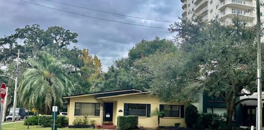 Commercial property in Orlando, Florida 160.07 sq.m. № 2097675