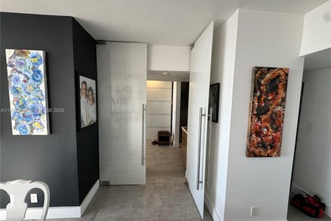 Купить кондоминиум в Авентура, Флорида 1 спальня, 100.06м2, № 2036156 - фото 17