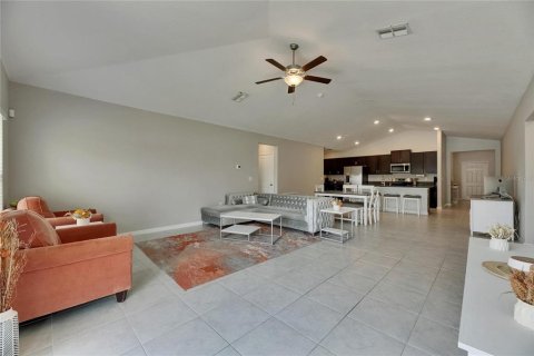 House in Palmetto, Florida 4 bedrooms, 210.89 sq.m. № 1787389 - photo 9