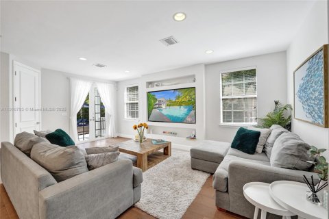 Casa en venta en Hollywood, Florida, 4 dormitorios, 250.84 m2 № 1972823 - foto 15