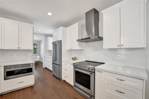 Casa en venta en Hollywood, Florida, 4 dormitorios, 250.84 m2 № 1972823 - foto 30