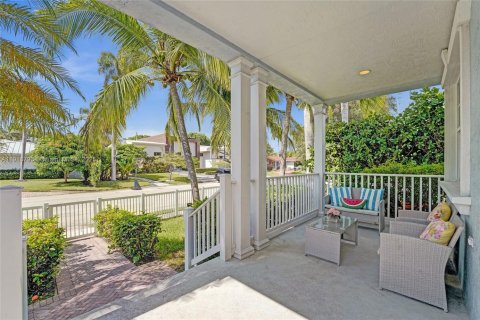 Casa en venta en Hollywood, Florida, 4 dormitorios, 250.84 m2 № 1972823 - foto 7