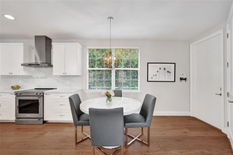 Casa en venta en Hollywood, Florida, 4 dormitorios, 250.84 m2 № 1972823 - foto 29