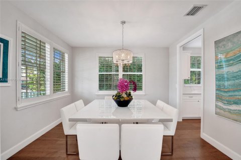 Casa en venta en Hollywood, Florida, 4 dormitorios, 250.84 m2 № 1972823 - foto 12