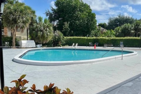 Copropriété à vendre à Deerfield Beach, Floride: 2 chambres, 88.26 m2 № 1729388 - photo 2