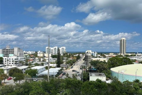 Снять в аренду кондоминиум в Майами-Бич, Флорида 2 спальни, 102.66м2, № 2076286 - фото 15