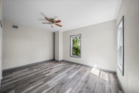 Touwnhouse à vendre à Bradenton, Floride: 4 chambres, 206.99 m2 № 1879623 - photo 13