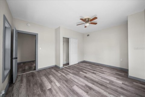 Touwnhouse à vendre à Bradenton, Floride: 4 chambres, 206.99 m2 № 1879623 - photo 15