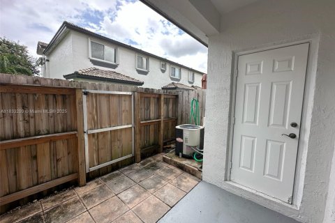 Condo in Homestead, Florida, 2 bedrooms № 1981175 - photo 30