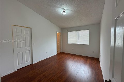 Condo in Homestead, Florida, 2 bedrooms № 1981175 - photo 23